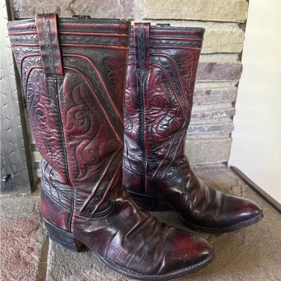 Lucchese | Shoes | Lucchese Vintage San Antonio Cherry Red  display picture 1